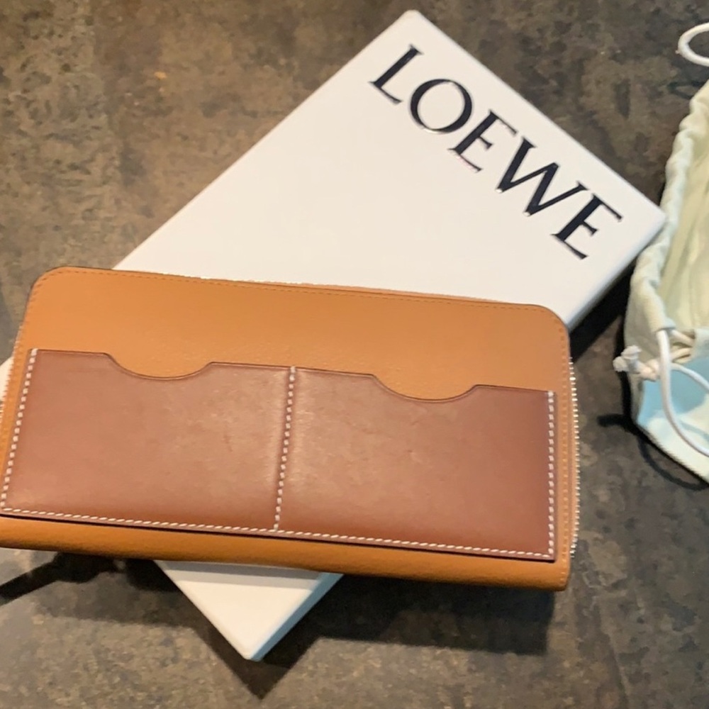 Loewe Long Continental Zip Around Wallet NWT